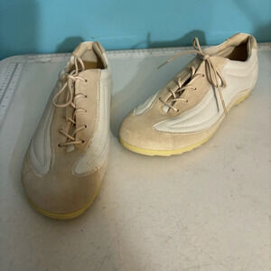 Ecco women’s cream  lace up soft shoes‎ in size 40